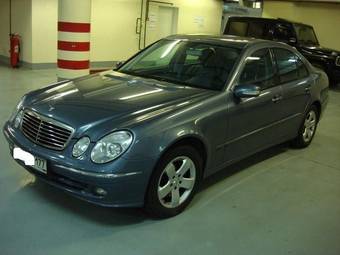 2004 Mercedes-Benz E-Class Images