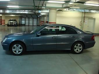 2004 Mercedes-Benz E-Class Pictures