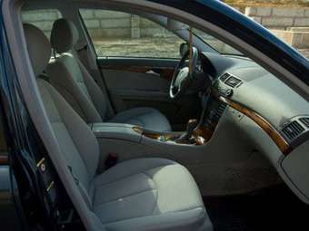 2005 Mercedes-Benz E-Class Photos