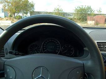 2005 Mercedes-Benz E-Class Pictures