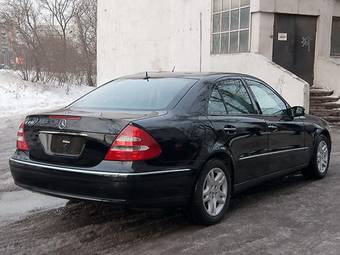 2005 Mercedes-Benz E-Class Pictures