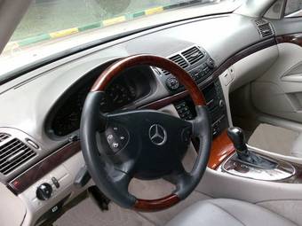 2005 Mercedes-Benz E-Class Photos