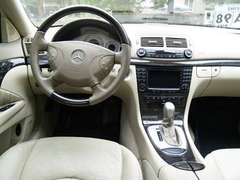 2005 Mercedes-Benz E-Class Photos