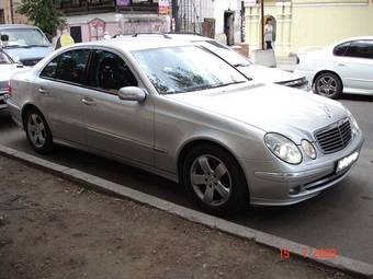 2005 Mercedes-Benz E-Class Pictures