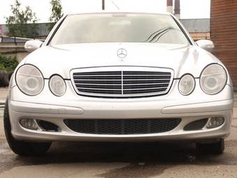 2005 Mercedes-Benz E-Class Photos