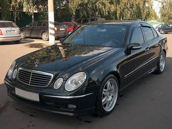 2005 Mercedes-Benz E-Class Wallpapers