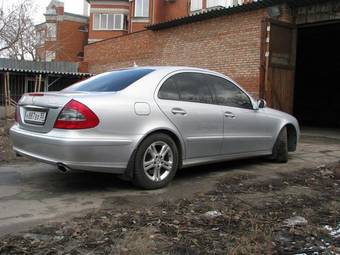 2006 Mercedes-Benz E-Class Pictures