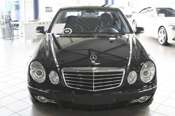 2008 Mercedes-Benz E-Class Photos