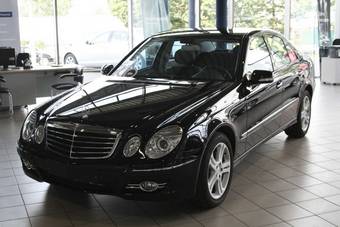 2008 Mercedes-Benz E-Class Photos