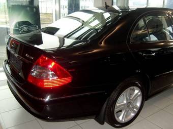 2008 Mercedes-Benz E-Class Photos