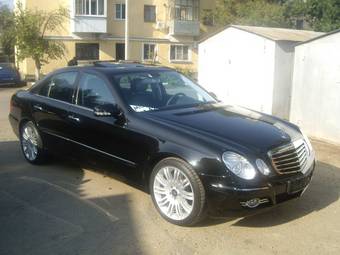 2008 Mercedes-Benz E-Class Photos