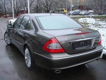 2008 Mercedes-Benz E-Class Photos