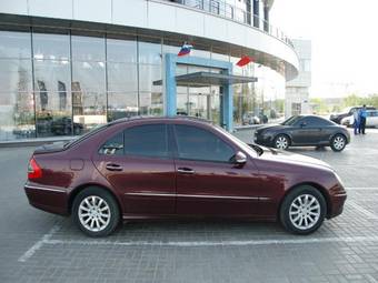 2008 Mercedes-Benz E-Class Photos