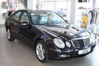 2009 Mercedes-Benz E-Class Pictures