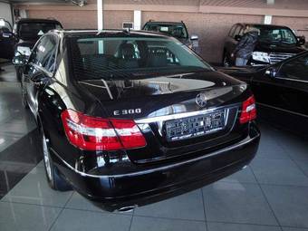 2009 Mercedes-Benz E-Class For Sale