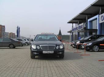 2009 Mercedes-Benz E-Class Photos