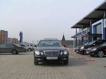 2009 Mercedes-Benz E-Class Photos