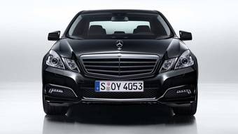 2010 Mercedes-Benz E-Class Photos