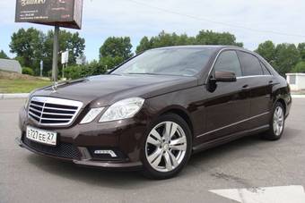 2010 Mercedes-Benz E-Class Pictures