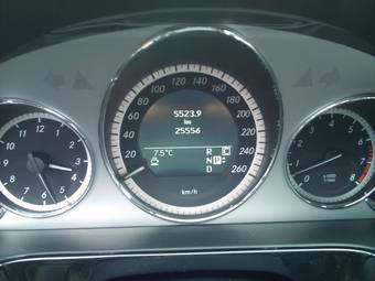 2010 Mercedes-Benz E-Class Pictures