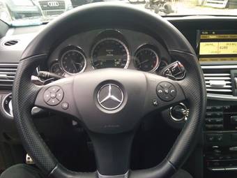 2010 Mercedes-Benz E-Class Photos