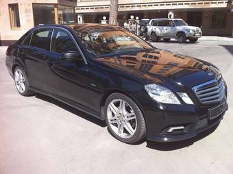 2010 Mercedes-Benz E-Class Pictures