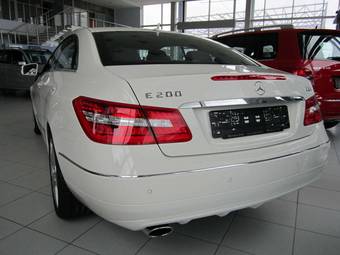 2011 Mercedes-Benz E-Class Pictures