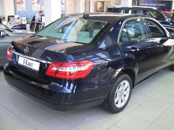 2011 Mercedes-Benz E-Class Photos