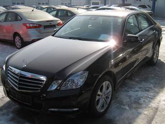2011 Mercedes-Benz E-Class Photos