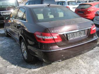 2011 Mercedes-Benz E-Class Pictures