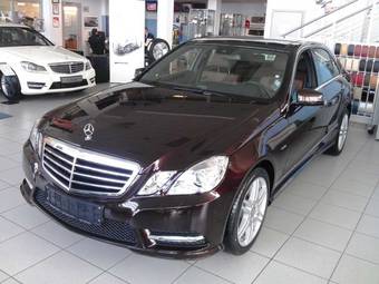 2011 Mercedes-Benz E-Class Photos