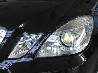 2011 Mercedes-Benz E-Class Images
