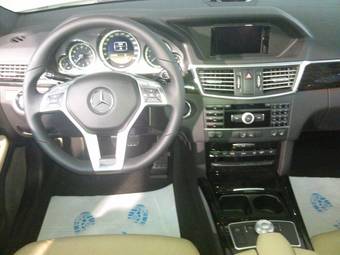 2011 Mercedes-Benz E-Class Pictures