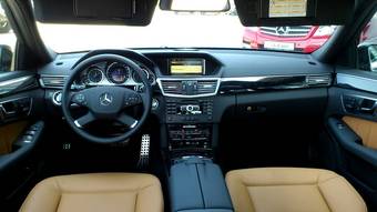 2011 Mercedes-Benz E-Class Photos