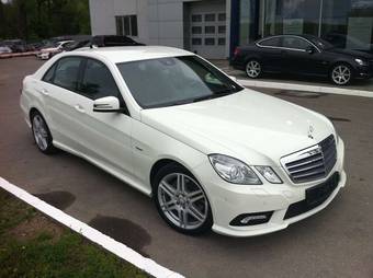 2011 Mercedes-Benz E-Class Photos