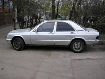 1983 Mercedes-Benz E190