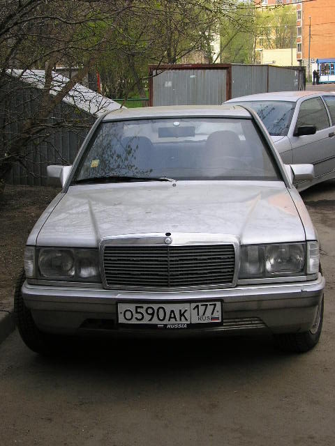 1983 Mercedes-Benz E190