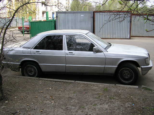 1983 Mercedes-Benz E190