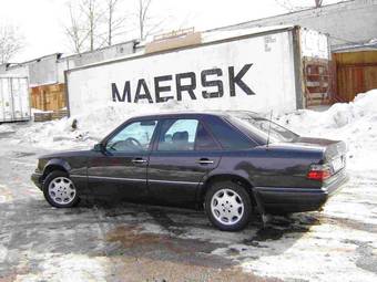 1994 Mercedes-Benz E220