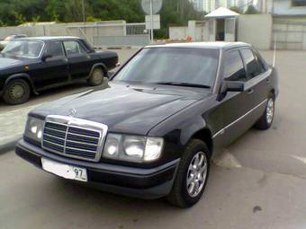 1991 Mercedes-Benz E230