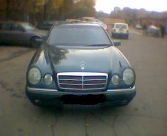 1996 Mercedes-Benz E230