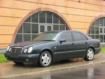 1998 Mercedes-Benz E240