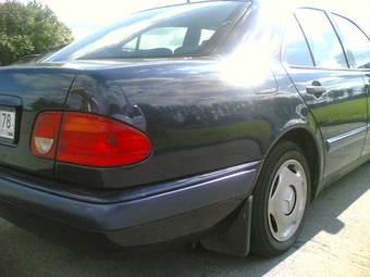 1999 E240