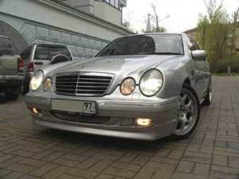 2000 Mercedes-Benz E240