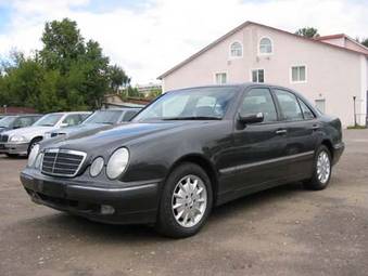 2001 Mercedes-Benz E240