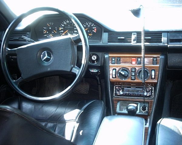 1989 Mercedes-Benz E300