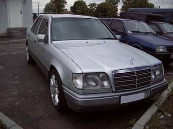 1994 Mercedes-Benz E300