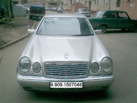 1999 Mercedes-Benz E320