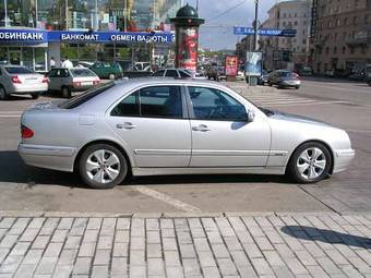 2001 E320