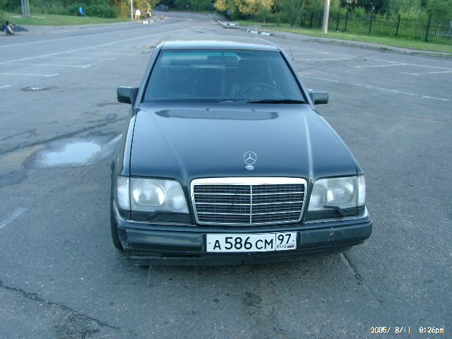 1993 Mercedes-Benz E420